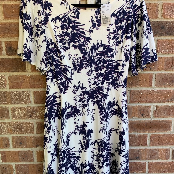 Forever 21 Open-back Floral Dress - Picture 2 of 3